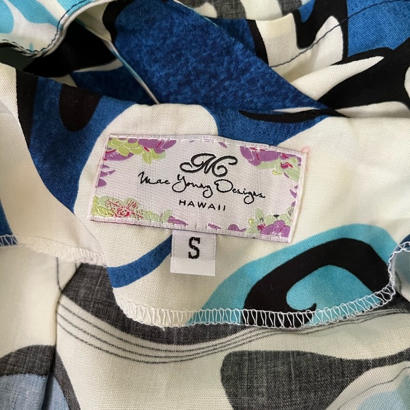 Mae Young Designs Hawaiian Aloha Print Cold Shoulder Bell Sleeve Dress Small - Picture 7 of 8